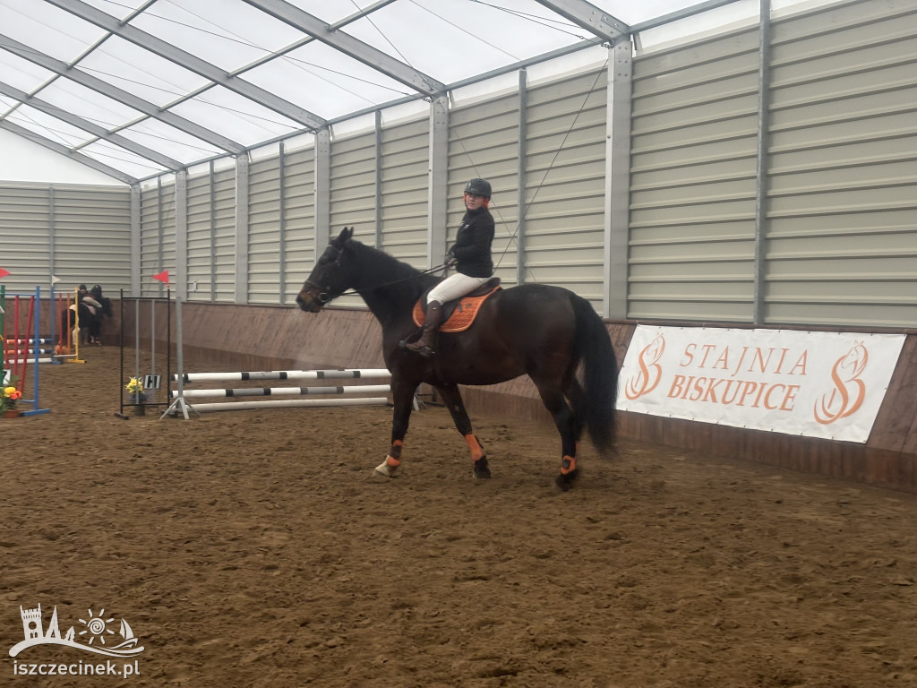 III halowy sparing w Stajni Biskupice otworzył sezon