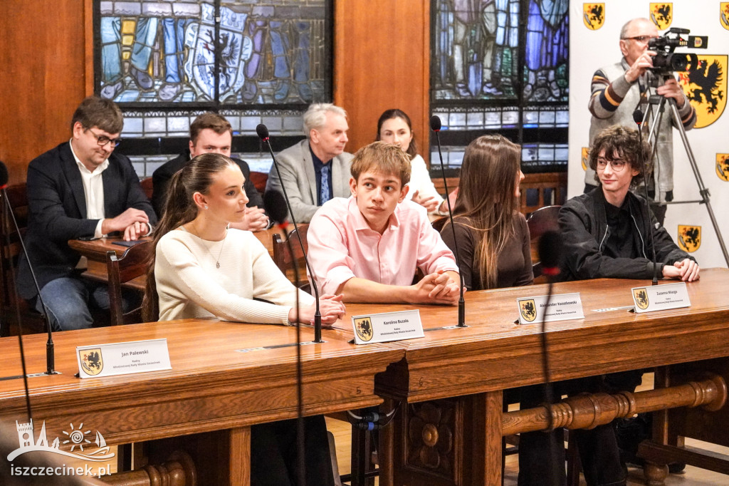 Ślubowanie Młodzieżowej Rady Miasta w obiektywie