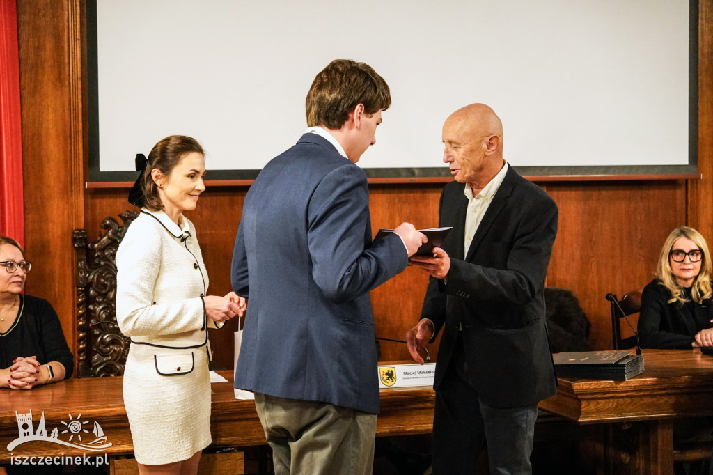 Ślubowanie Młodzieżowej Rady Miasta w obiektywie