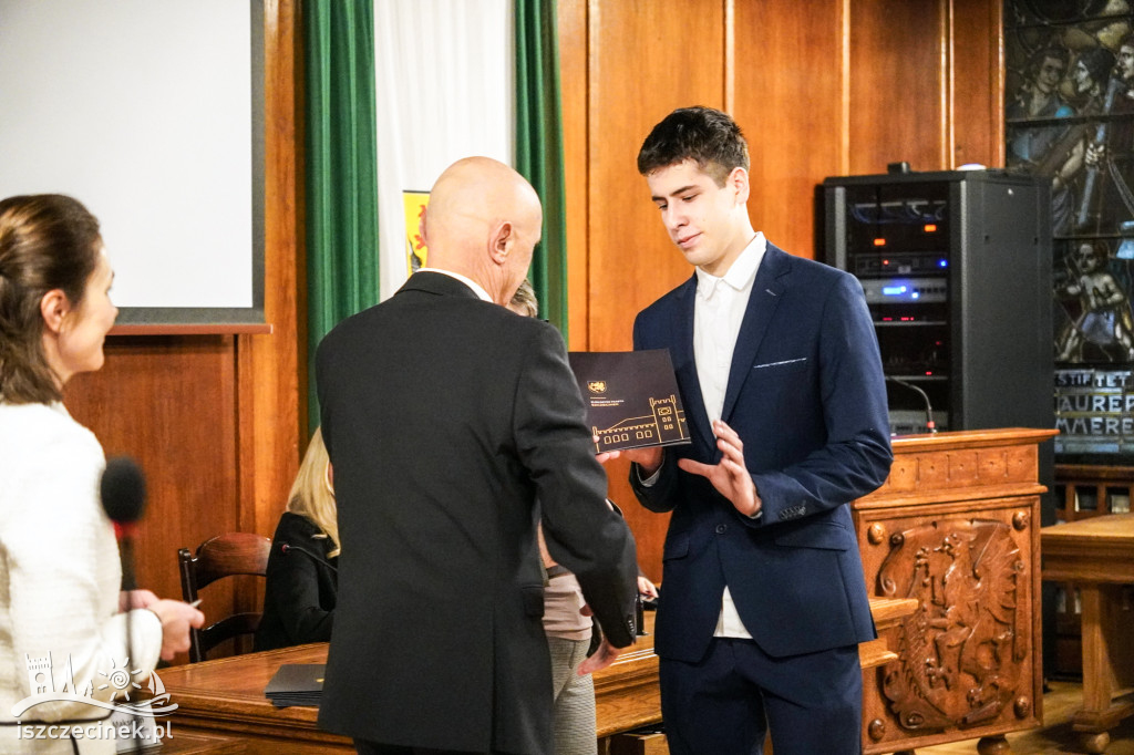 Ślubowanie Młodzieżowej Rady Miasta w obiektywie