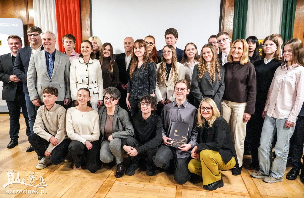 Ślubowanie Młodzieżowej Rady Miasta w obiektywie