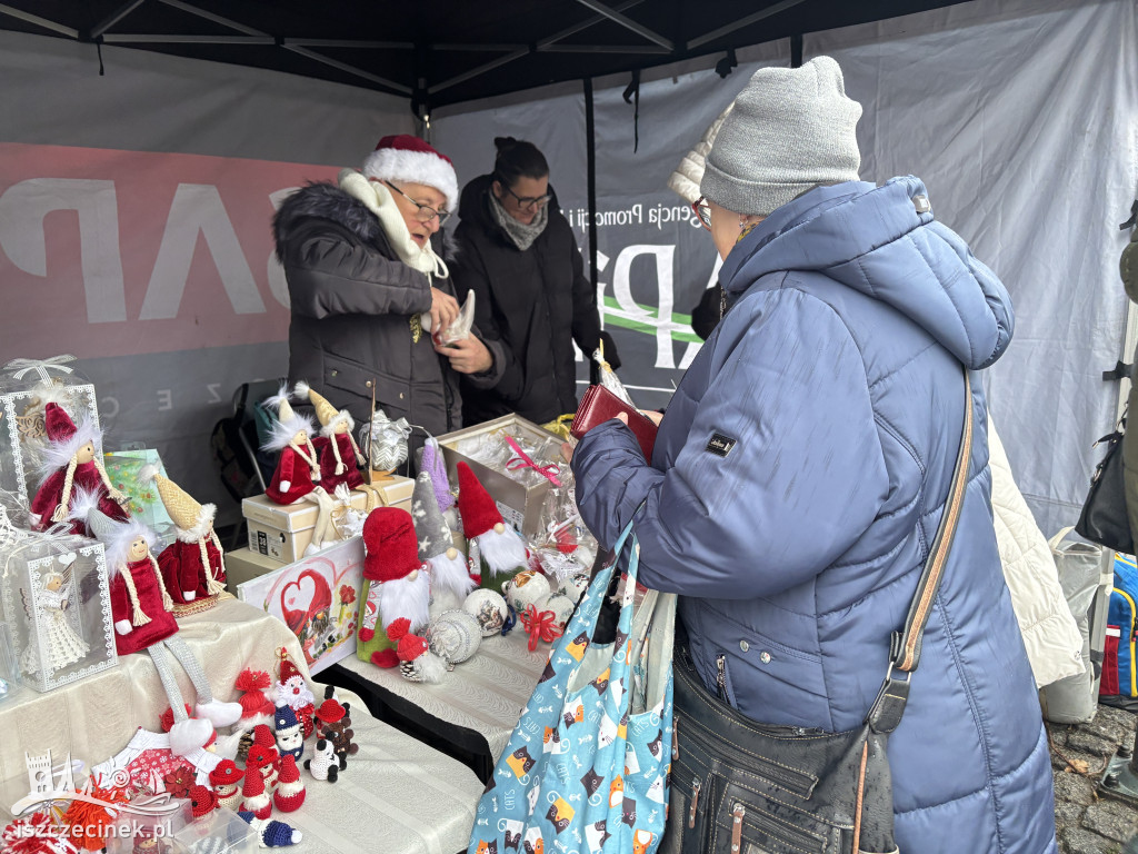 Eko-ozdoby i rękodzieło na kiermaszu. Aktywne Kobiety zapraszają.