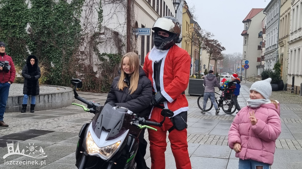 Moto Mikołaje na ulicach Szczecinka
