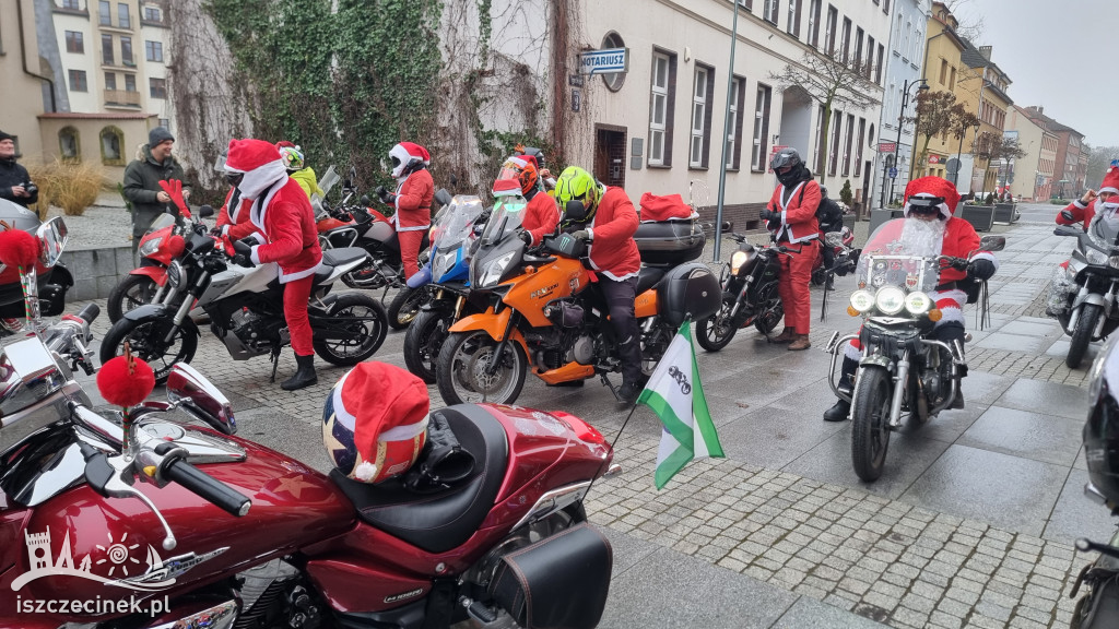 Moto Mikołaje na ulicach Szczecinka