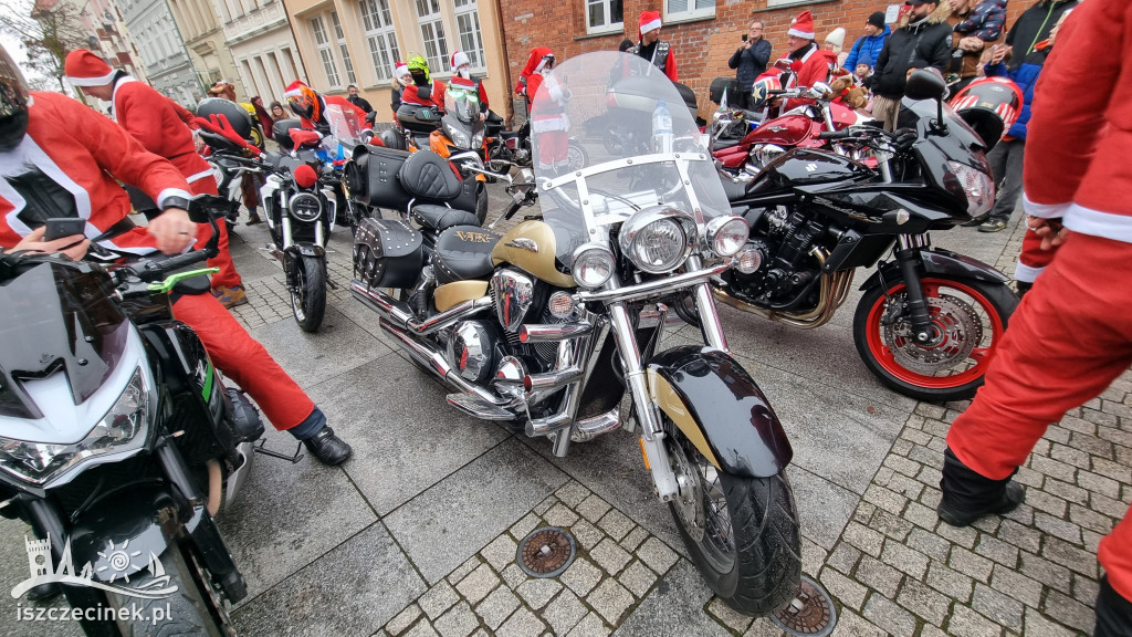 Moto Mikołaje na ulicach Szczecinka