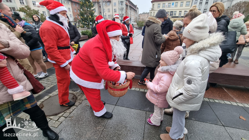 Moto Mikołaje na ulicach Szczecinka