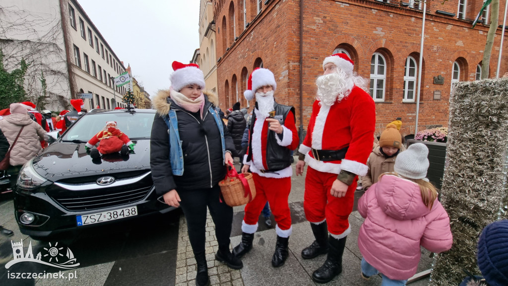 Moto Mikołaje na ulicach Szczecinka