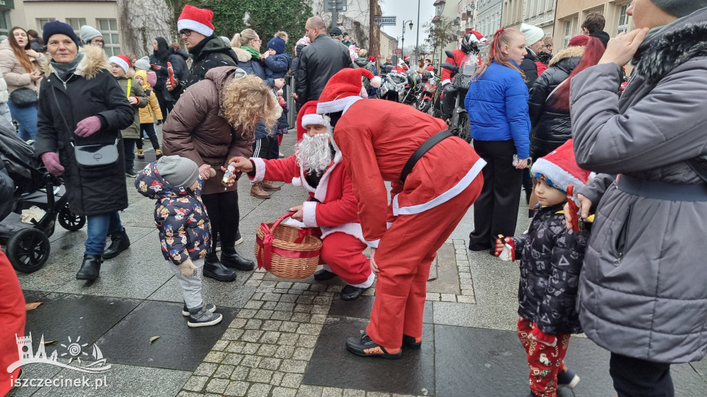 Moto Mikołaje na ulicach Szczecinka