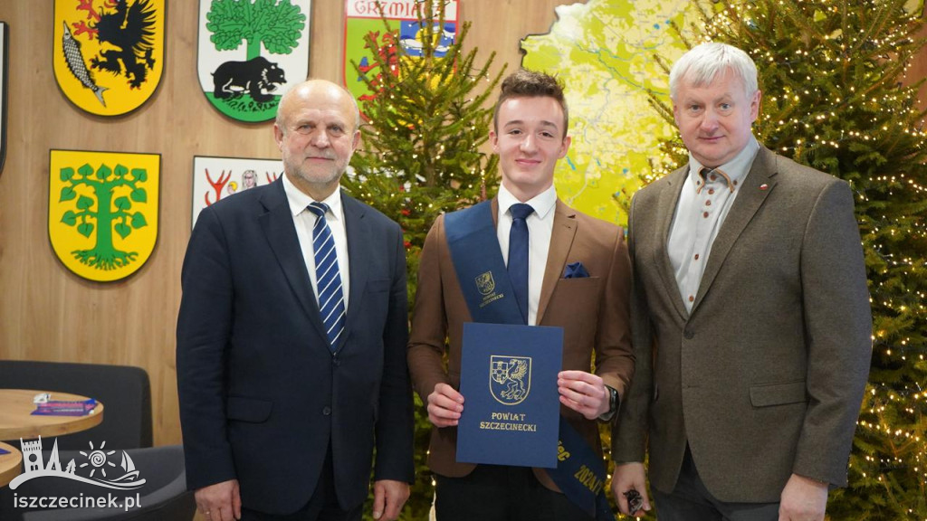 Nagrody i stypendia Powiatu Szczecineckiego rozdane- zobacz listę