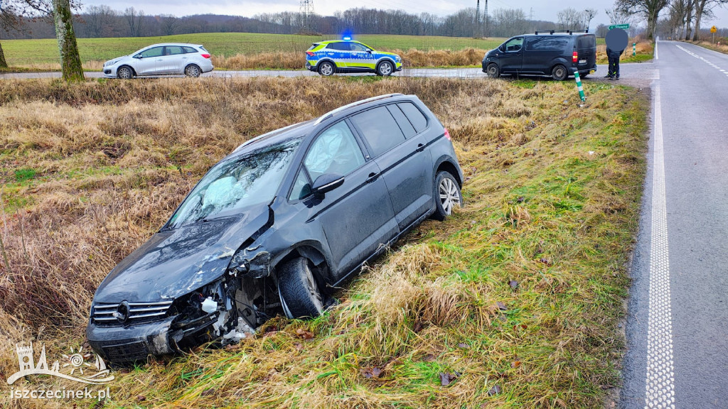 Kolizja dwóch aut na DW171 w Przestawach