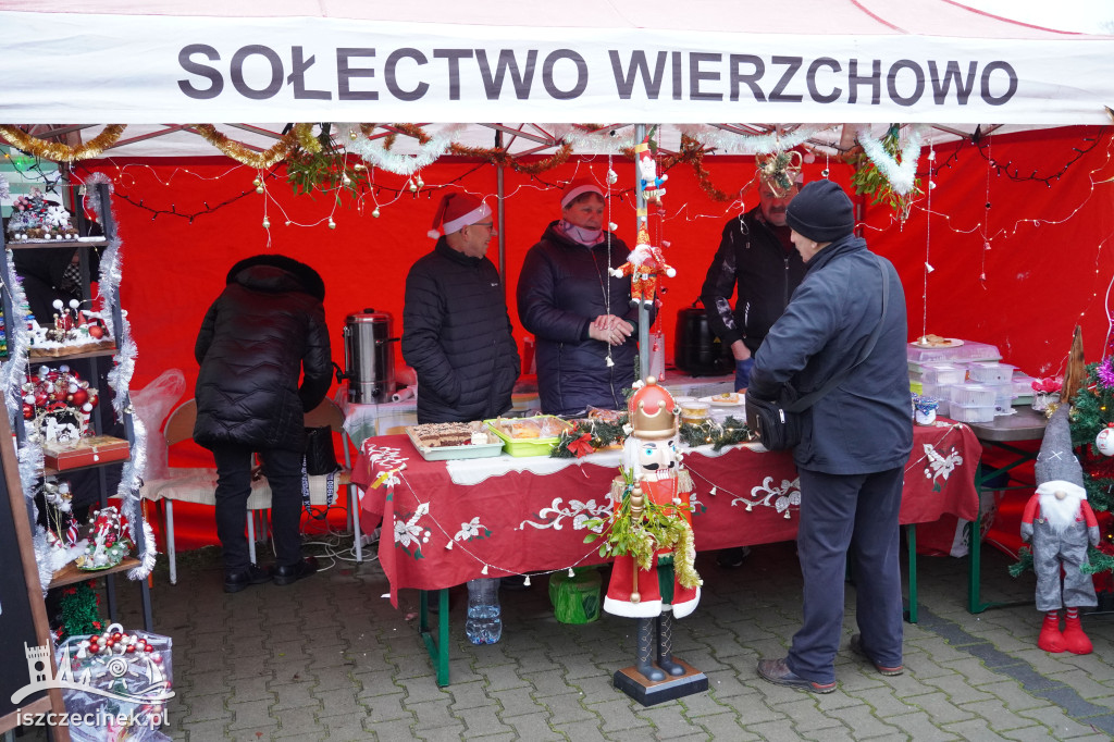 Rodzinne spotkanie na Ryneczku w Sporem