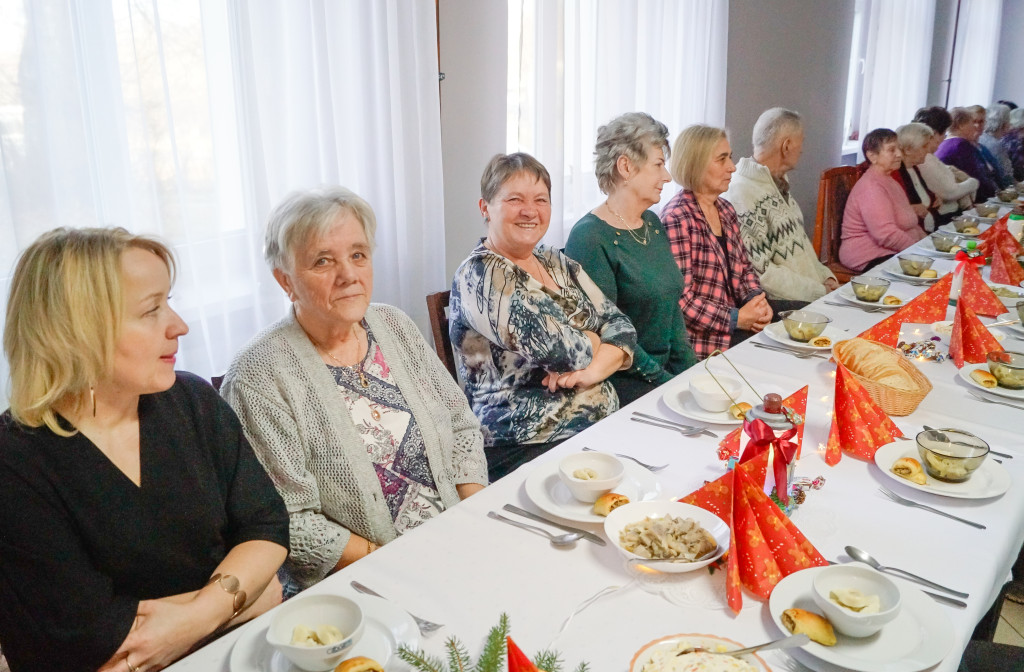 Wspólna Wigilia seniorów w Wierzchowie