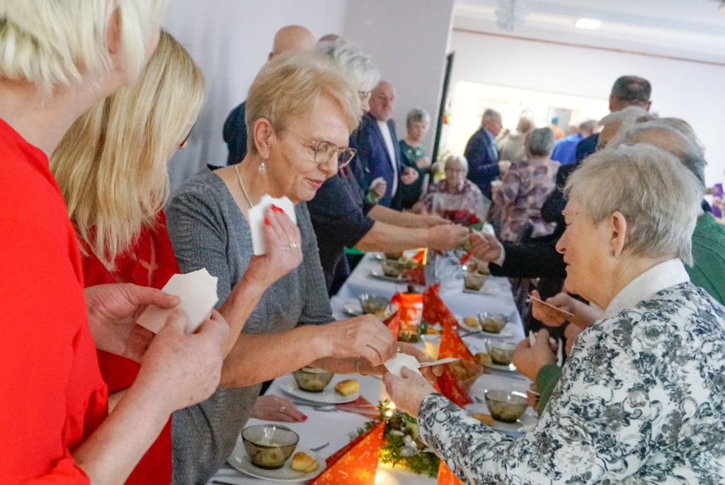 Wspólna Wigilia seniorów w Wierzchowie