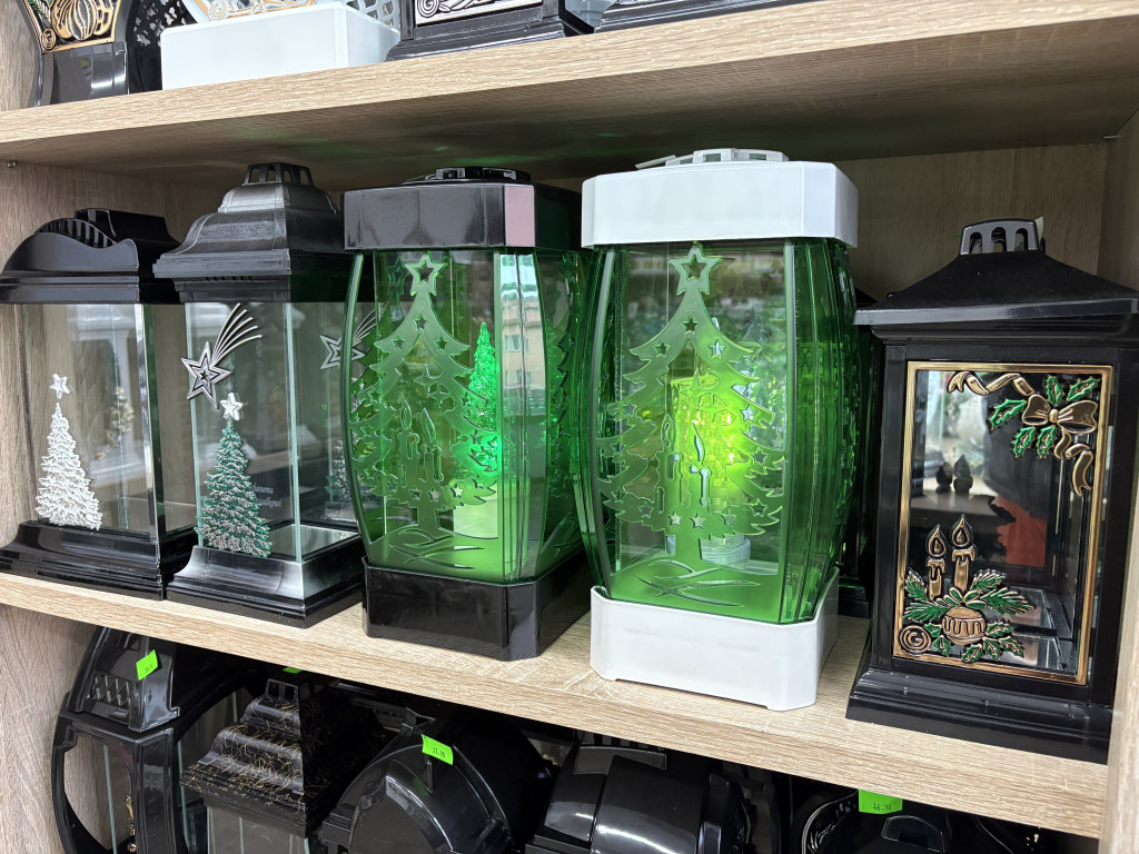 Świąteczne znicze w Szczecinku. Znicz-Mar – ceny hurtowe