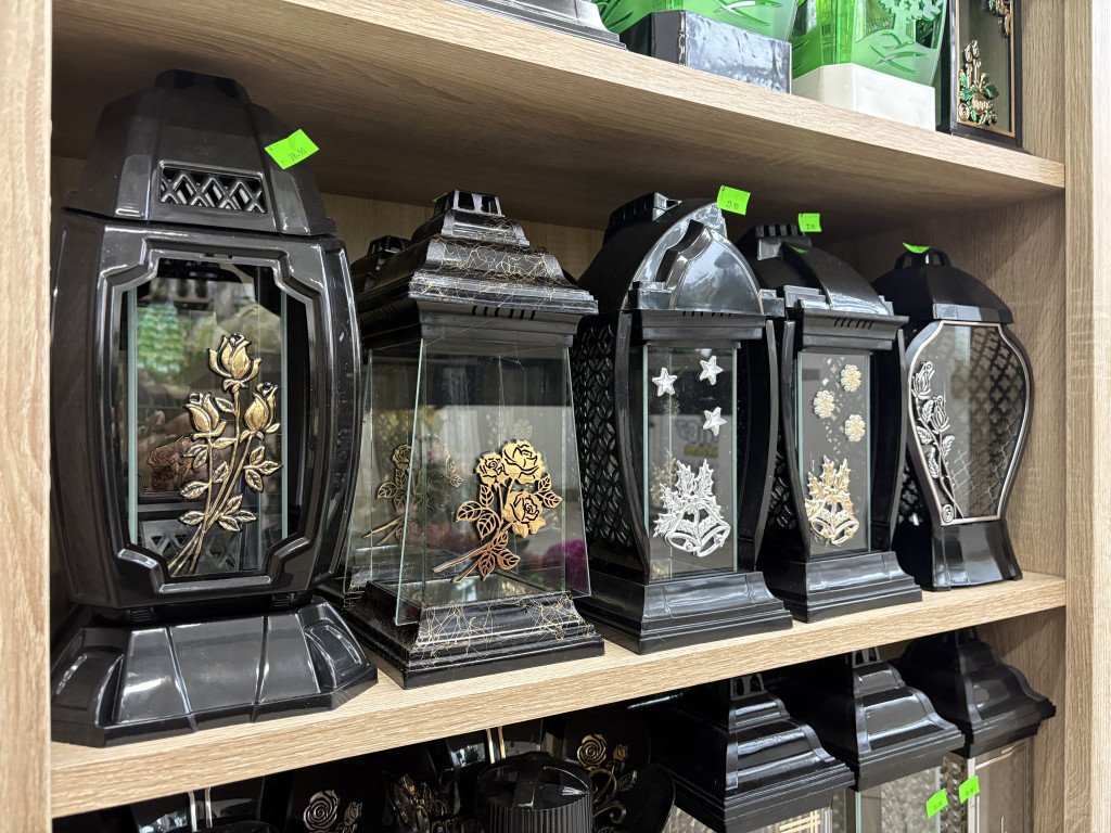 Świąteczne znicze w Szczecinku. Znicz-Mar – ceny hurtowe