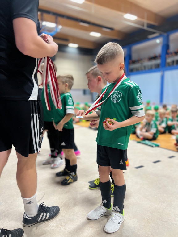 Uśmiechy, medale i piłka. Skrzat Cup 2025