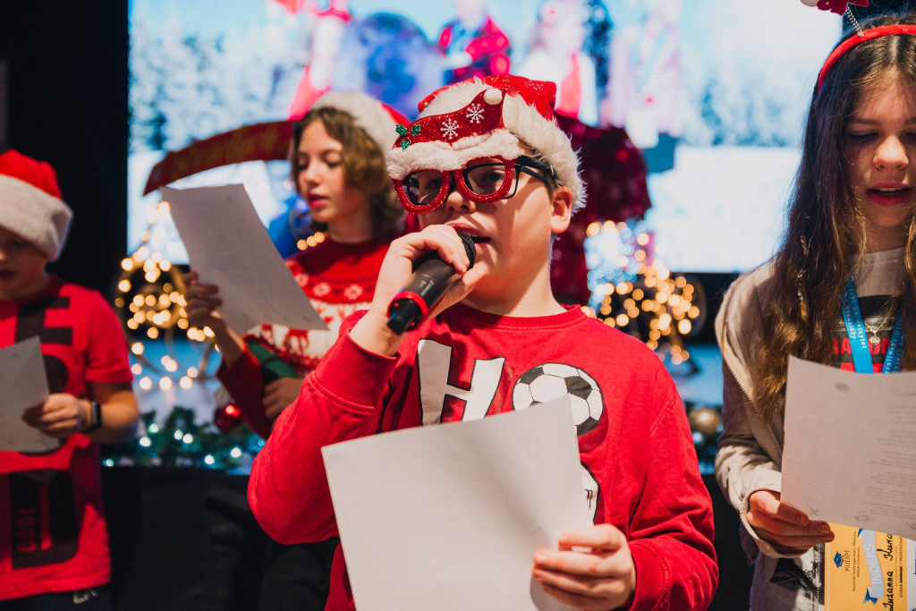 Święty Mikołaj, Kronospan i dzieci z KUDiM