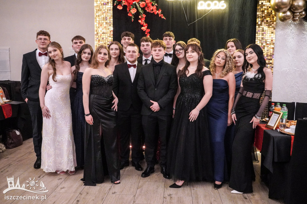 Studniówka Ekonomika w Szczecinku. Bal maturzystów