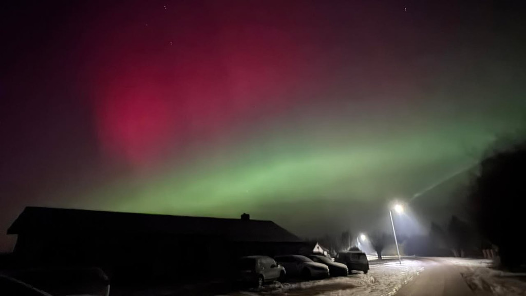 Zorza polarna nad regionem.