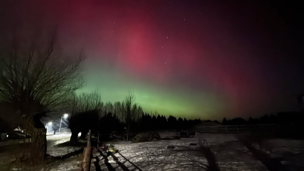 Zorza polarna nad regionem.