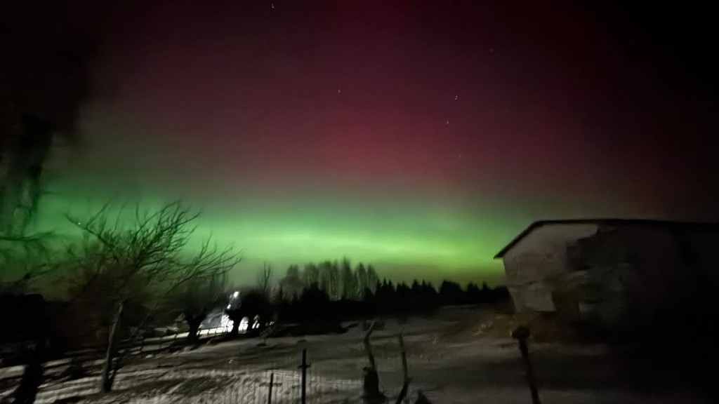Zorza polarna nad regionem.
