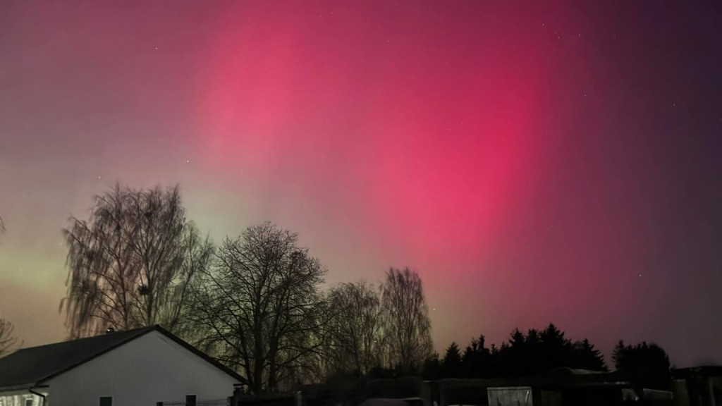 Zorza polarna nad regionem.