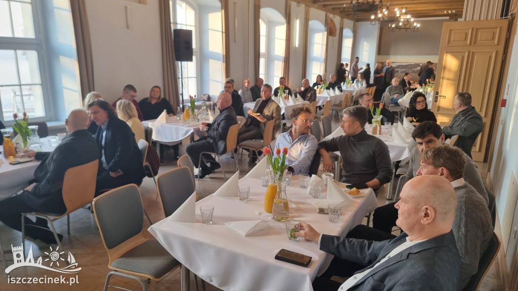 Śniadanie biznesowe w Szczecinku.