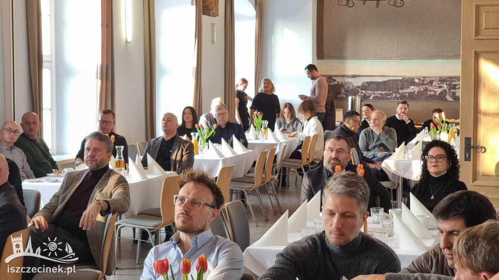 Śniadanie biznesowe w Szczecinku.