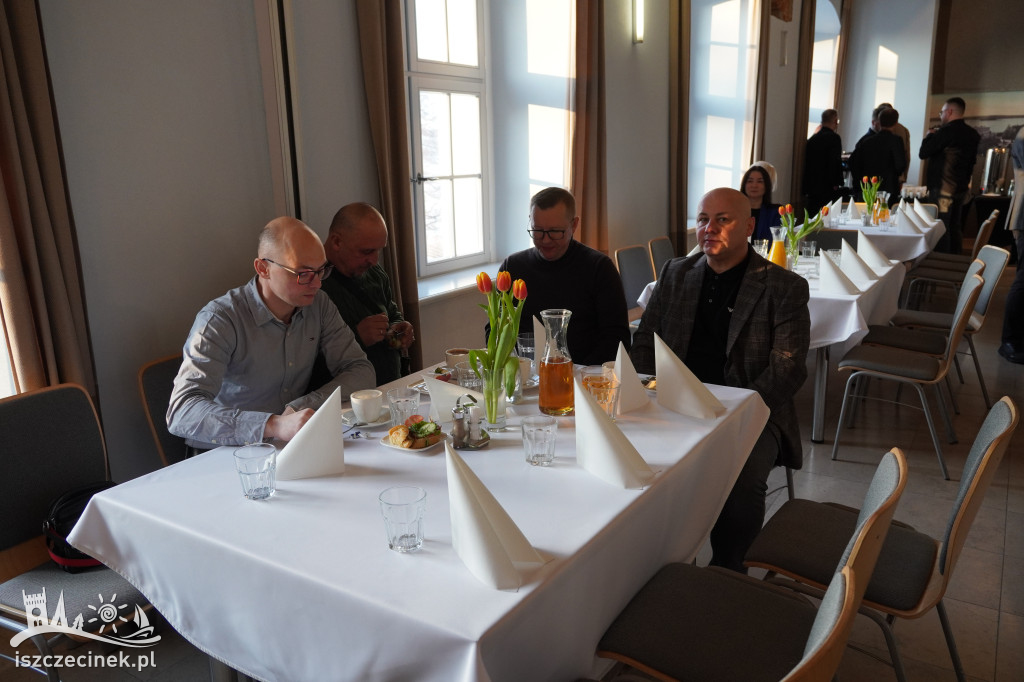 Śniadanie biznesowe w Szczecinku.