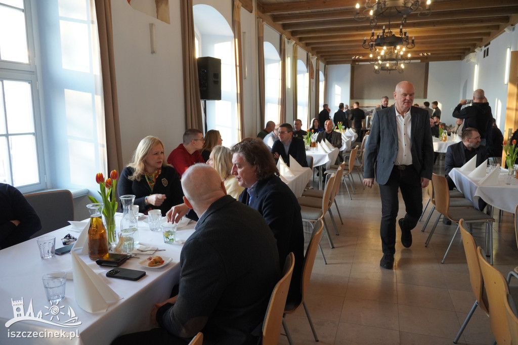Śniadanie biznesowe w Szczecinku.
