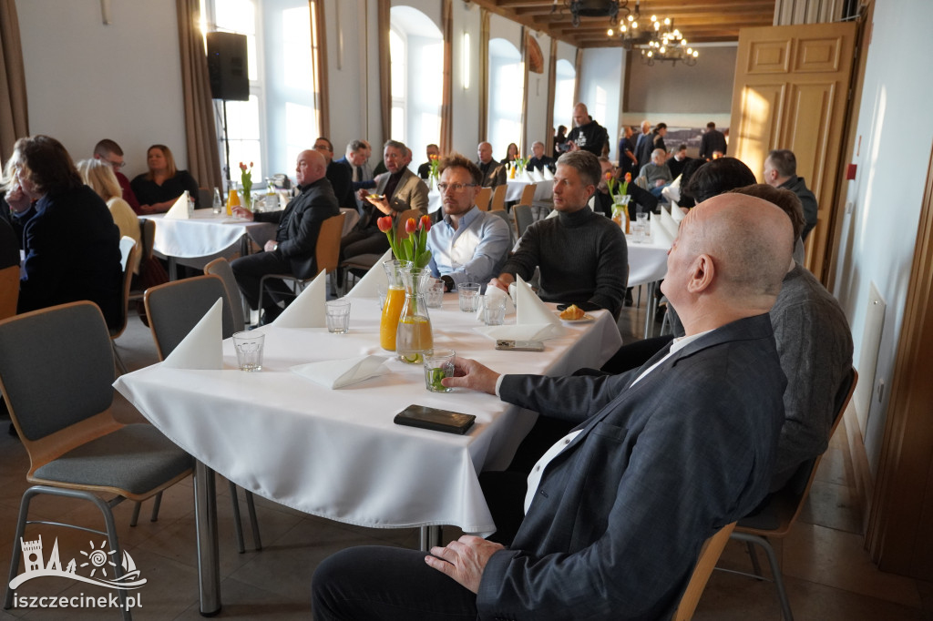 Śniadanie biznesowe w Szczecinku.