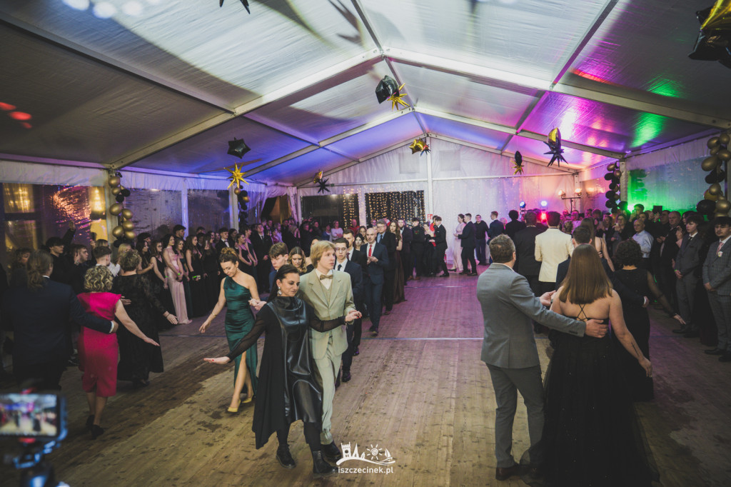 Studniówka ZS Nr 1 w obiektywie