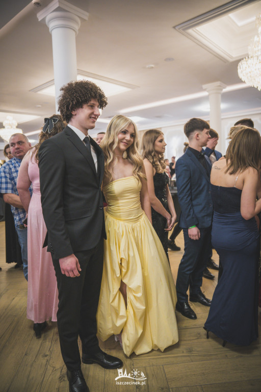 Studniówka ZS Nr 1 w obiektywie