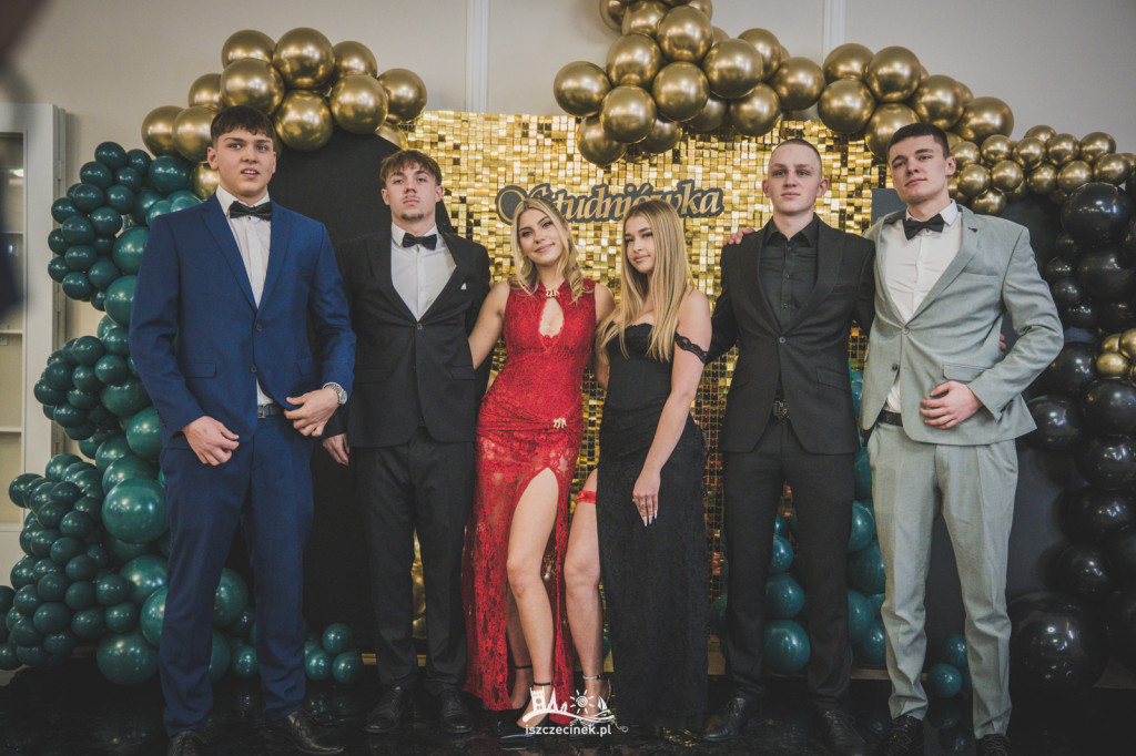 Studniówka ZS Nr 1 w obiektywie