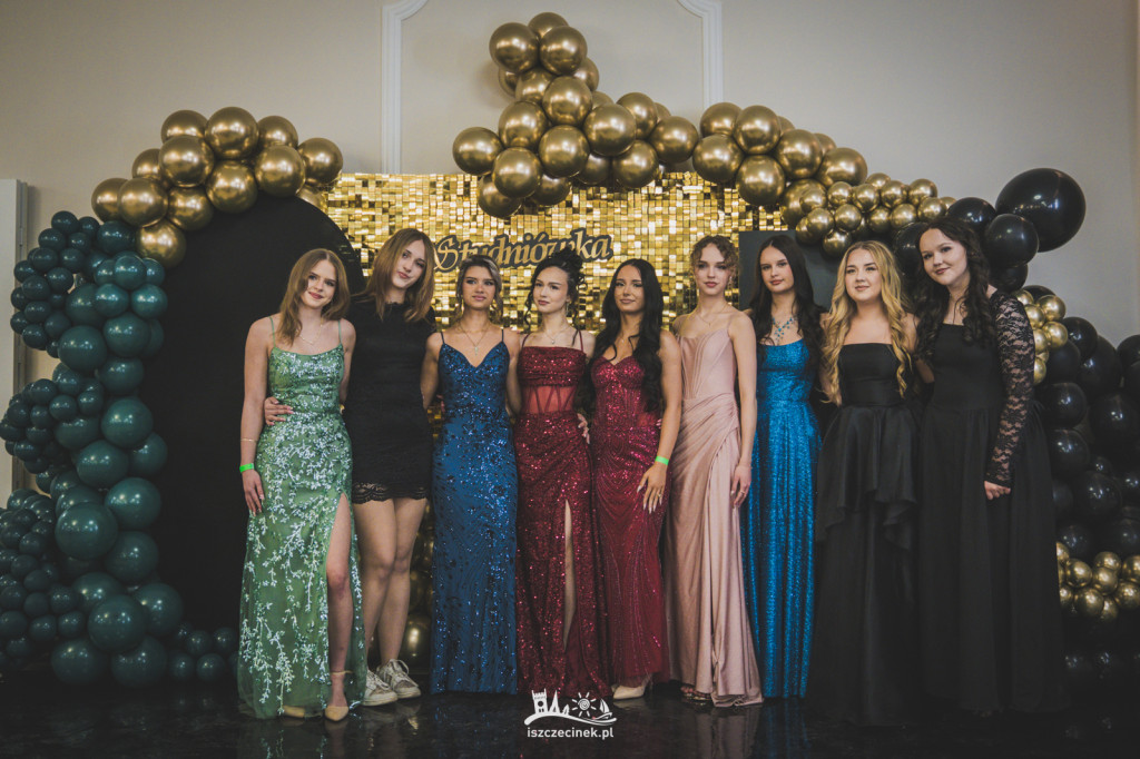 Studniówka ZS Nr 1 w obiektywie