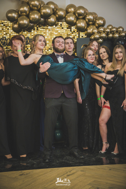 Studniówka ZS Nr 1 w obiektywie