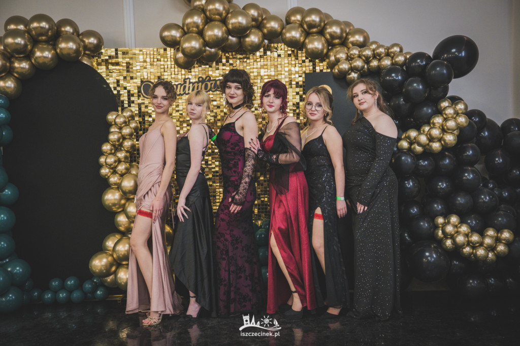 Studniówka ZS Nr 1 w obiektywie