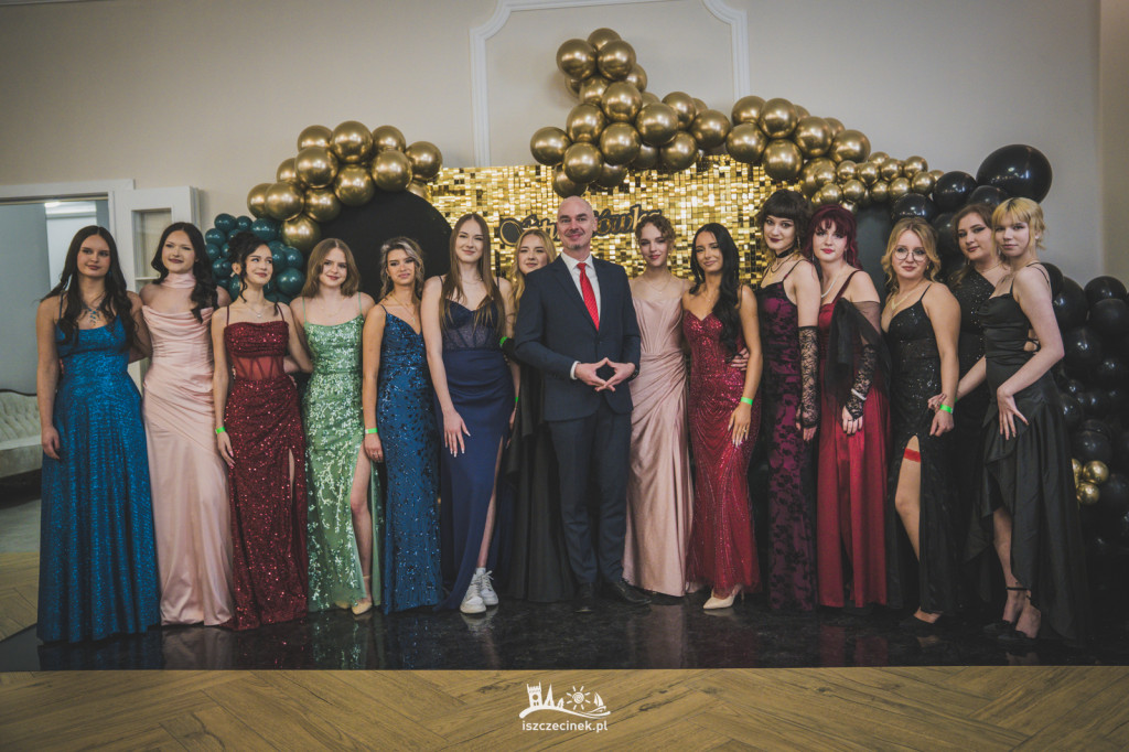 Studniówka ZS Nr 1 w obiektywie