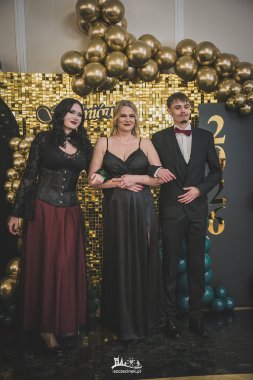 Studniówka ZS Nr 1 w obiektywie