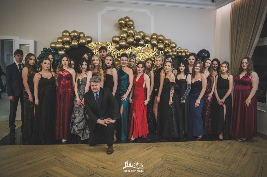 Studniówka ZS Nr 1 w obiektywie