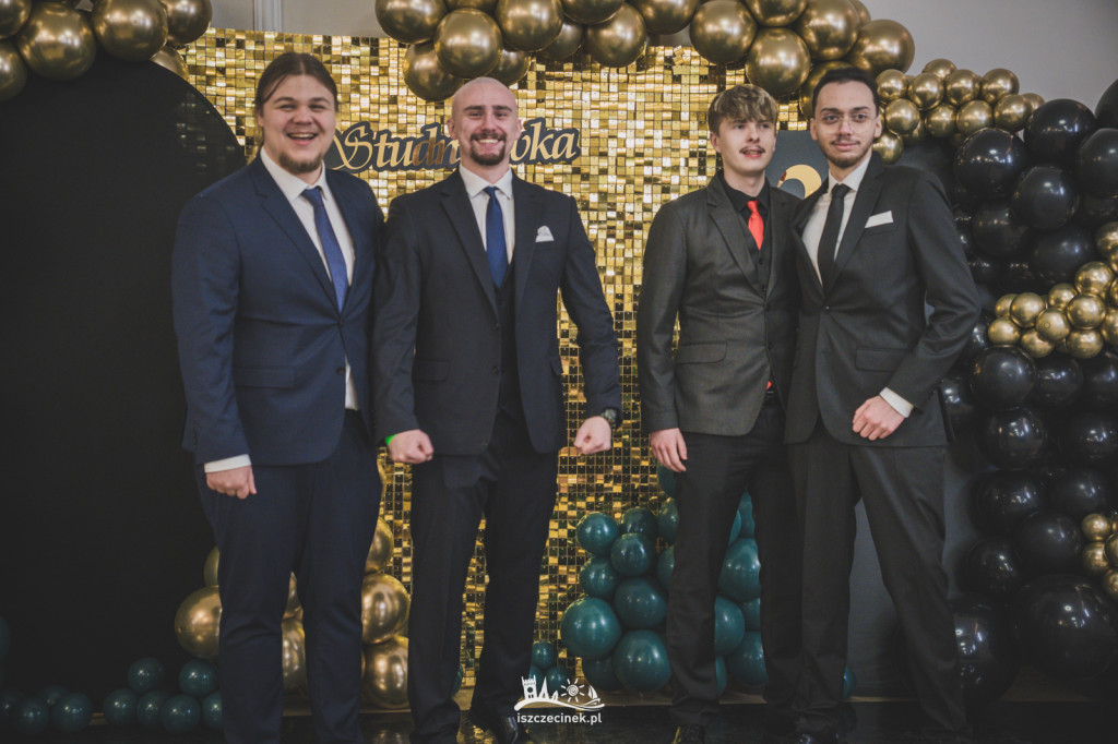 Studniówka ZS Nr 1 w obiektywie