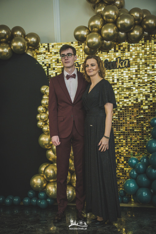 Studniówka ZS Nr 1 w obiektywie