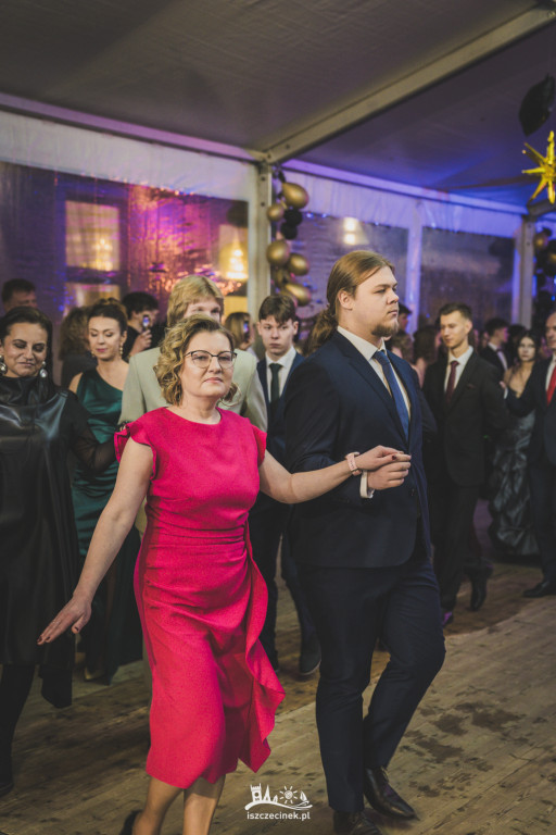 Studniówka ZS Nr 1 w obiektywie