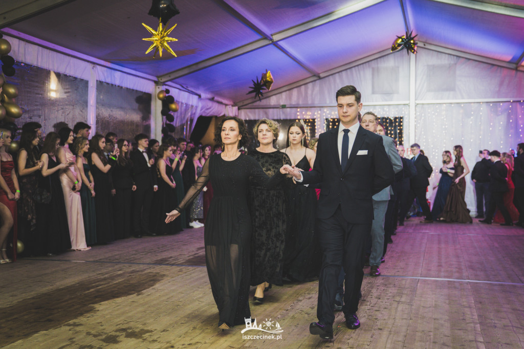 Studniówka ZS Nr 1 w obiektywie