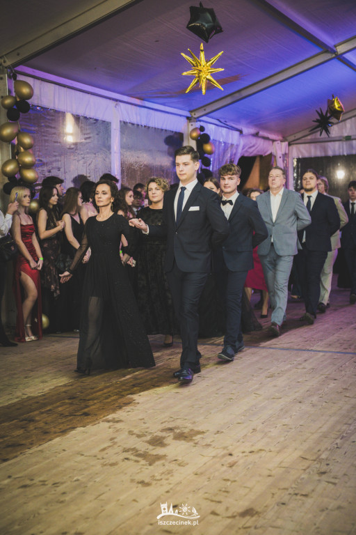 Studniówka ZS Nr 1 w obiektywie