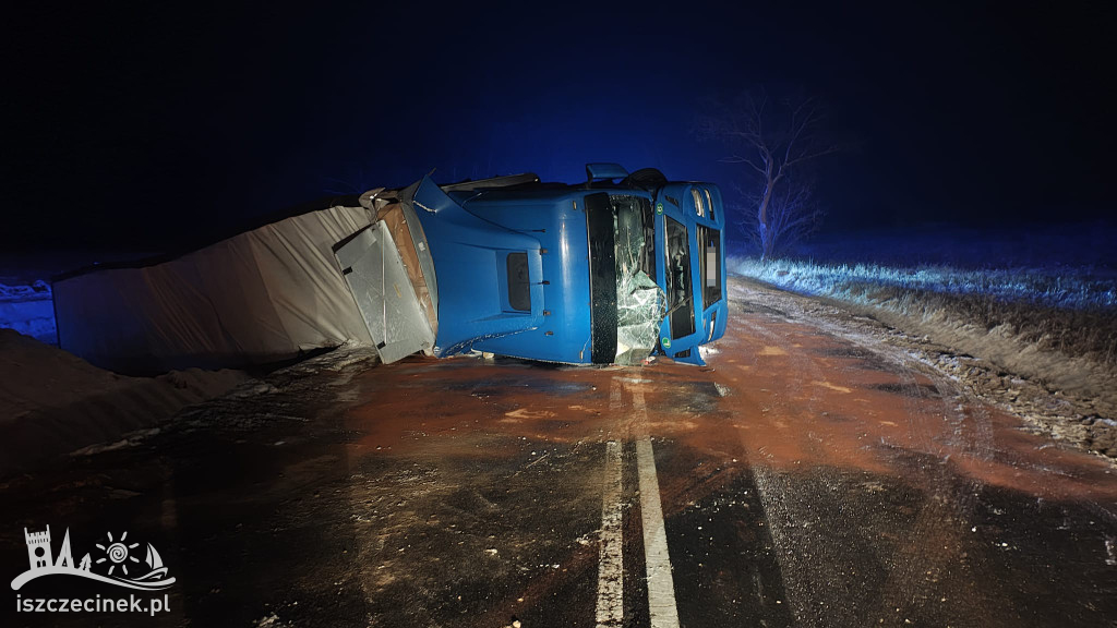 Wypadek ciężarówki na DK11 – zdjęcia z miejsca