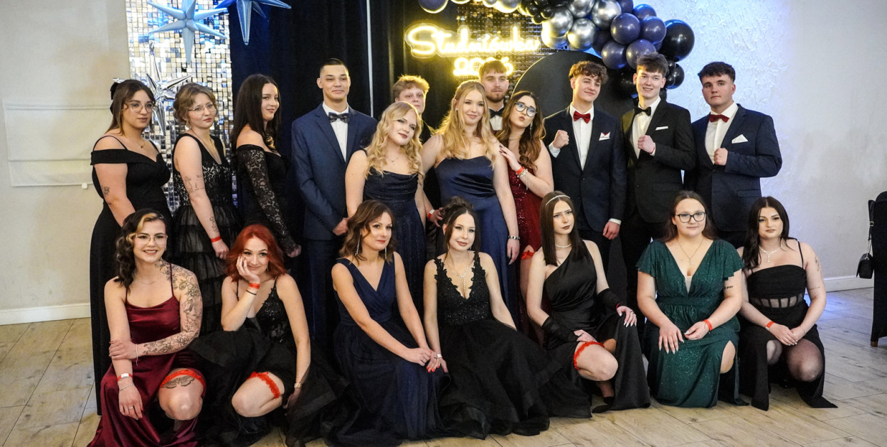 Studniówkowy szał trwa! Bal maturzystów ZS nr 2