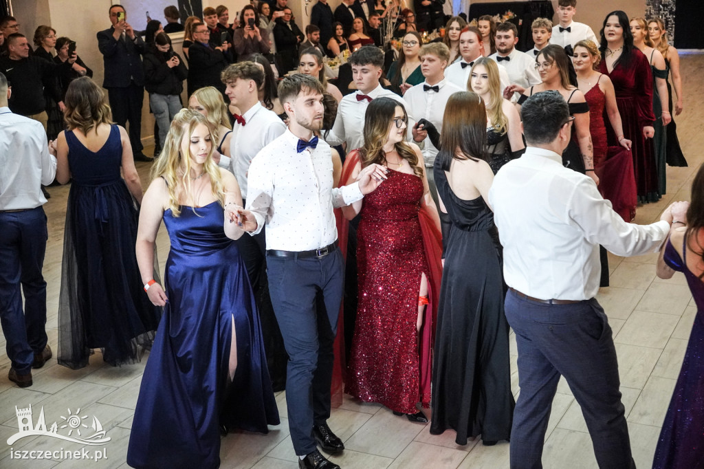 Studniówkowy szał trwa! Bal maturzystów ZS nr 2