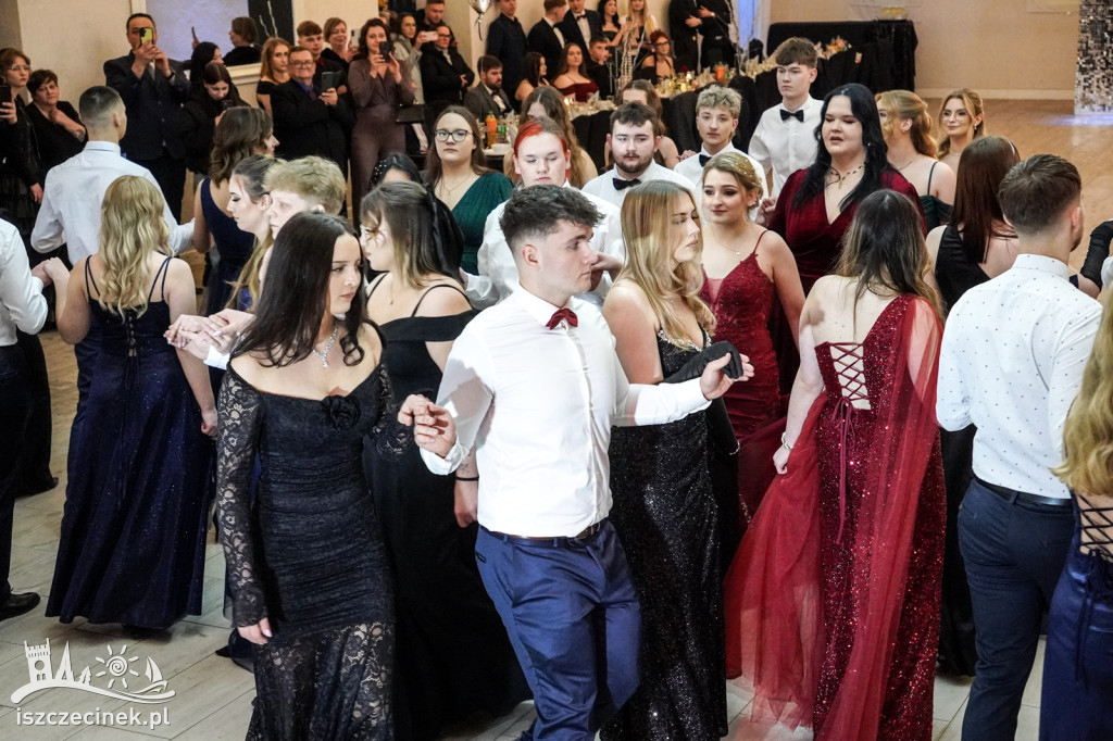 Studniówkowy szał trwa! Bal maturzystów ZS nr 2