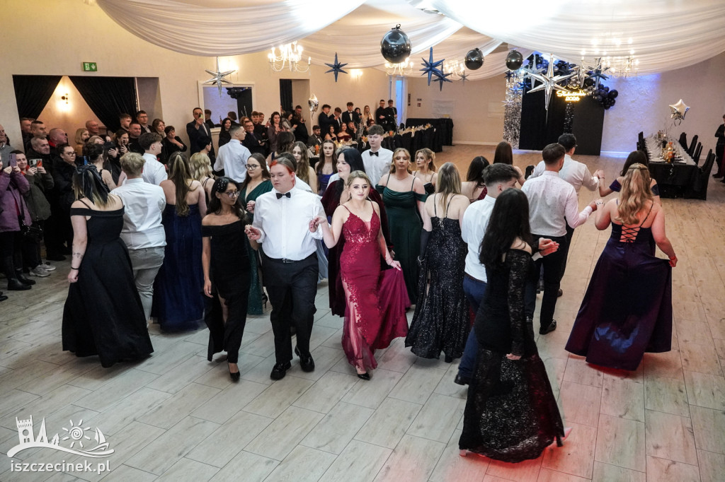 Studniówkowy szał trwa! Bal maturzystów ZS nr 2